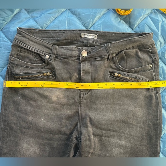 Grey and black skinny high waisted jeggings with zipper details - Picture 4 of 11